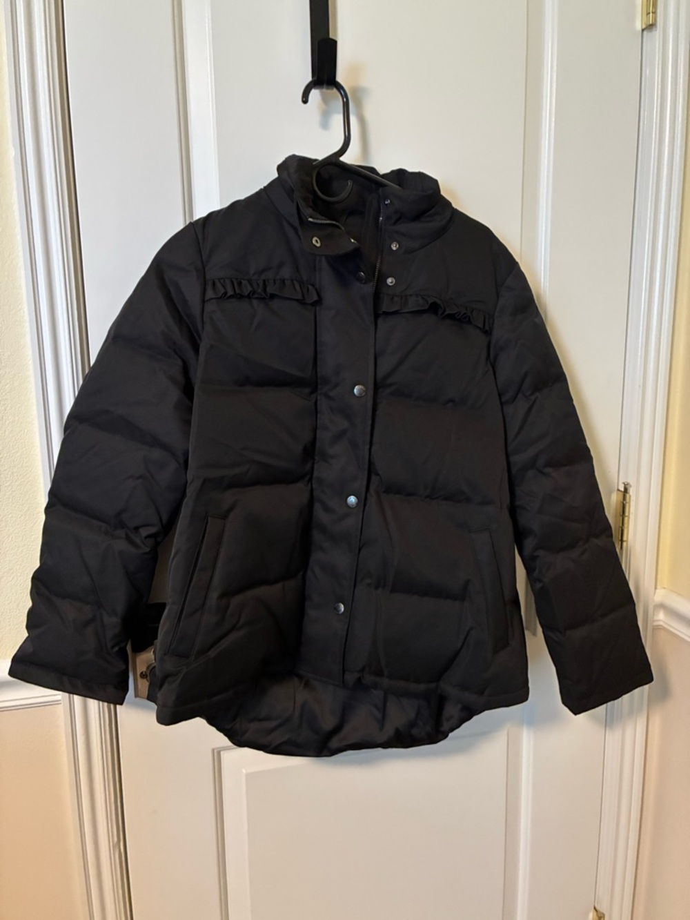 NWOT Kate spade Black Puffer Coat with Ruffle Detail size small
